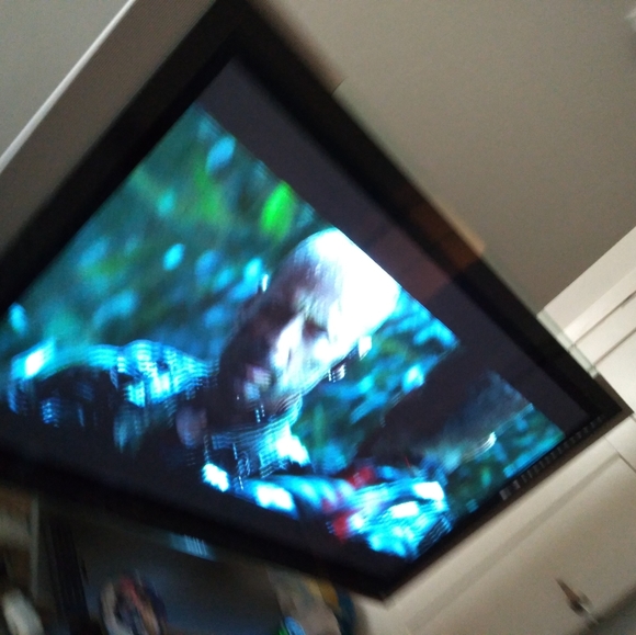 TV's - Picture 2 of 2